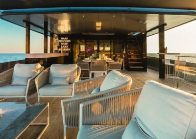 Logica Yacht 45 à la location Jacob Yachting en Méditerranée, Côte d'Azur, Saint-Tropez